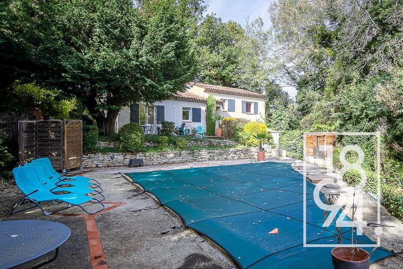 Villa - 137 m² - 5 pièces