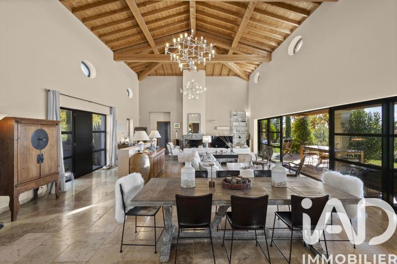 Maison de maîtres - 261 m² - 6 pièces