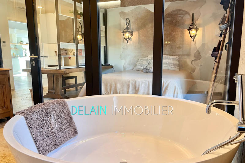 Maison - 257 m² - 5 pièces