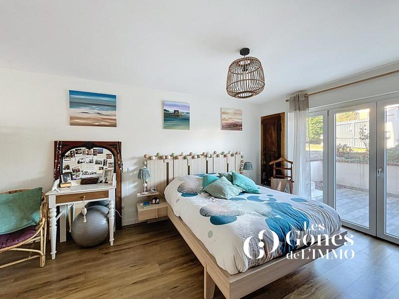 Maison - 196 m² - 6 pièces