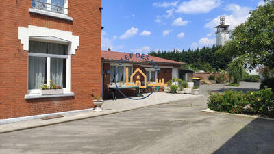 Maison - 180 m² - 6 pièces