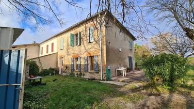 Maison - 137 m² - 5 pièces