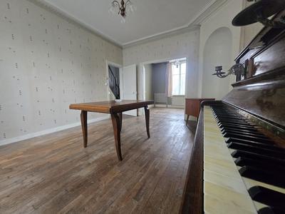 Maison ancienne - 132 m² - 7 pièces