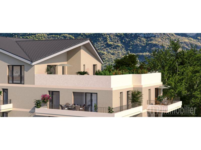 Appartement - 98 m² - 5 pièces