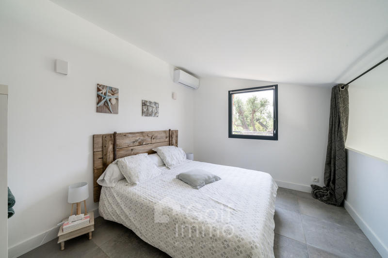 Villa - 220 m² - 5 pièces