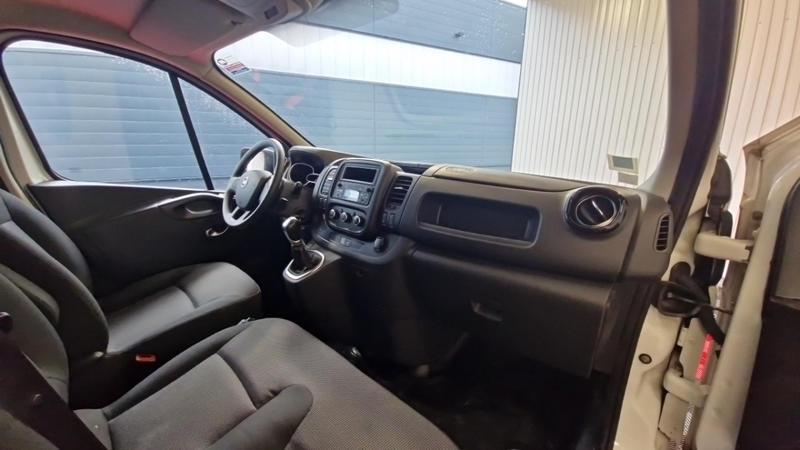 Nissan Nv300 L2h1 3t0 2.0 Dci 170 Dct Acenta