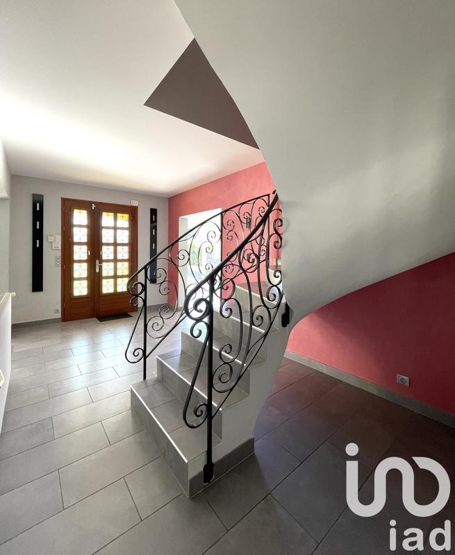 Maison - 179 m² - 8 pièces