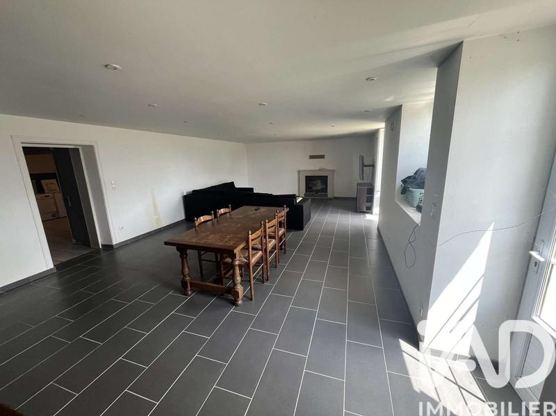 Maison de campagne - 206 m² - 8 pièces