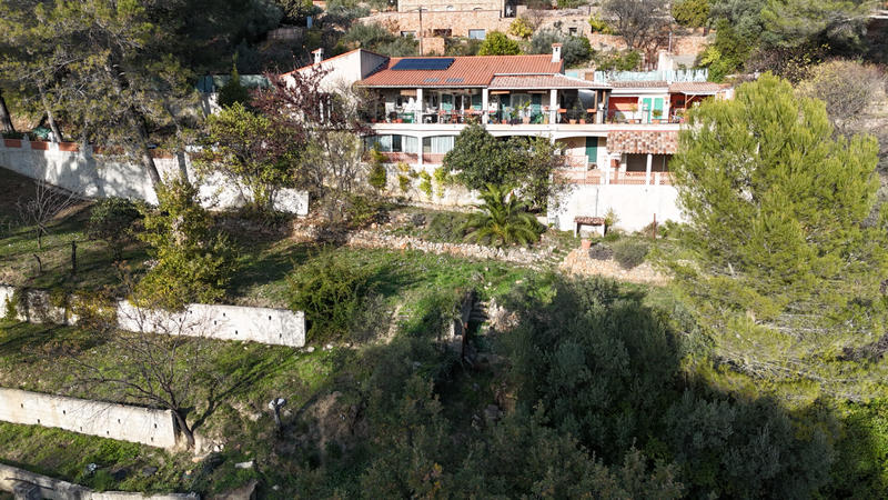 Maison - 220 m² - 6 pièces