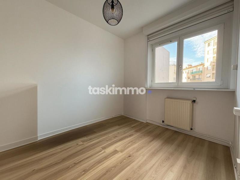 Appartement - 75 m² - 4 pièces