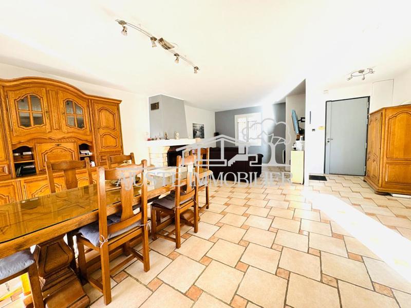 Maison - 106 m² - 4 pièces