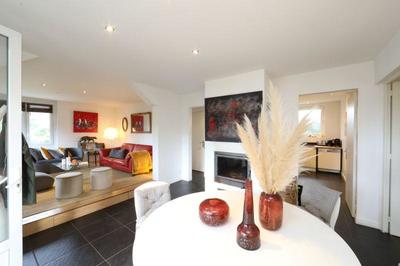 Appartement - 90 m² - 4 pièces