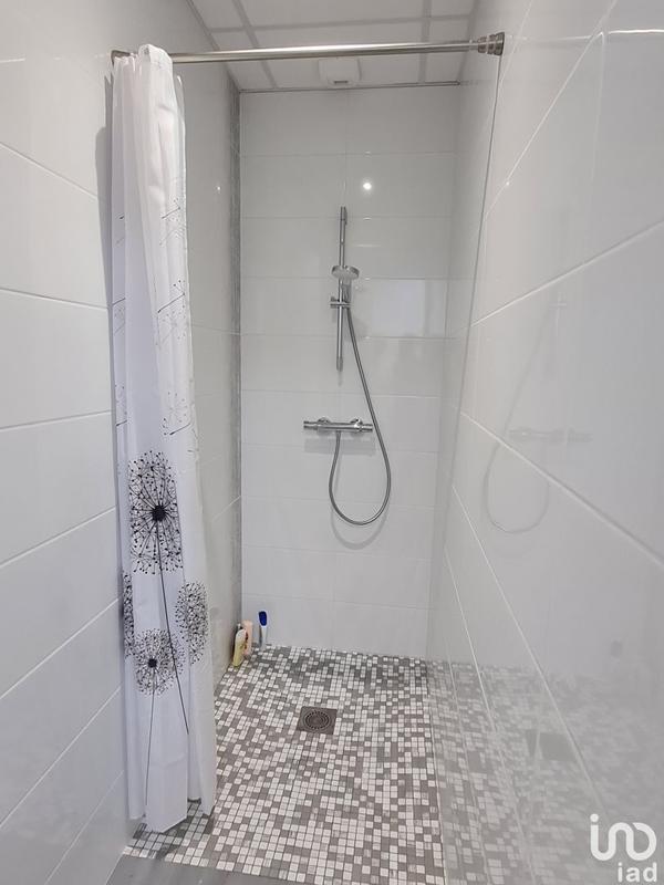 Local commercial - 835 m²