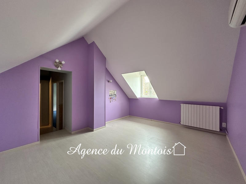 Maison - 192 m² - 6 pièces