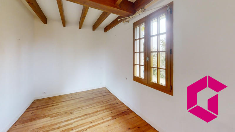 Maison - 345 m² - 6 pièces