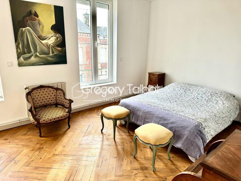 Maison - 301 m² - 11 pièces