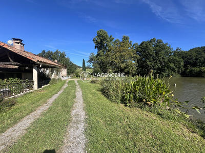 Maison ancienne - 846 m² - 13 pièces