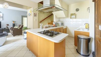 Maison - 190 m² - 7 pièces