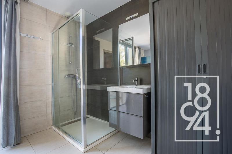 Demeure - 160 m² - 7 pièces