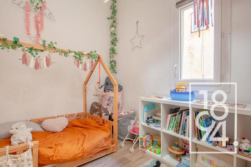 Appartement - 83 m² - 4 pièces