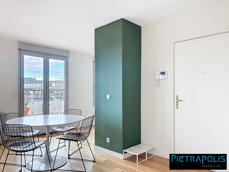 Appartement - 82 m² - 3 pièces