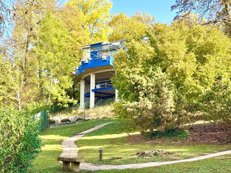 Maison - 464 m² - 14 pièces