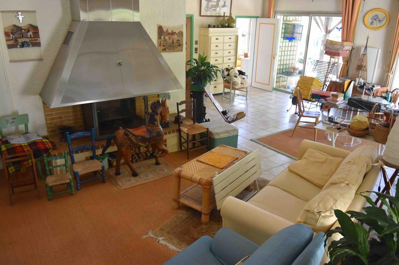 Maison traditionnelle - 202 m² - 8 pièces