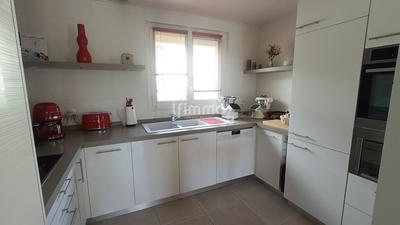 Pavillon - 150 m² - 7 pièces