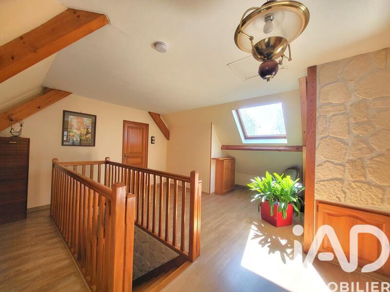 Maison - 140 m² - 5 pièces