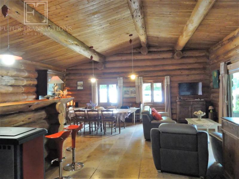 Maison - 138 m² - 5 pièces