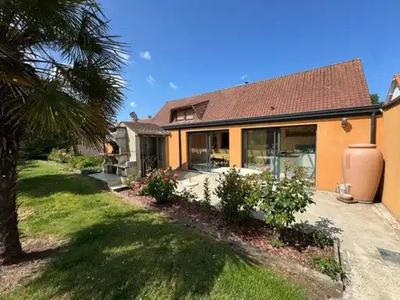 Maison - 228 m² - 7 pièces