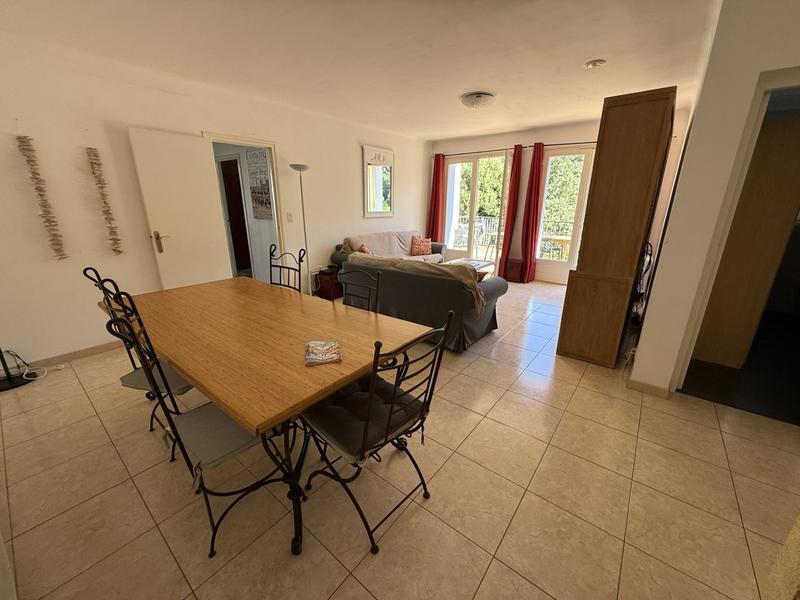 Maison - 93 m² - 5 pièces