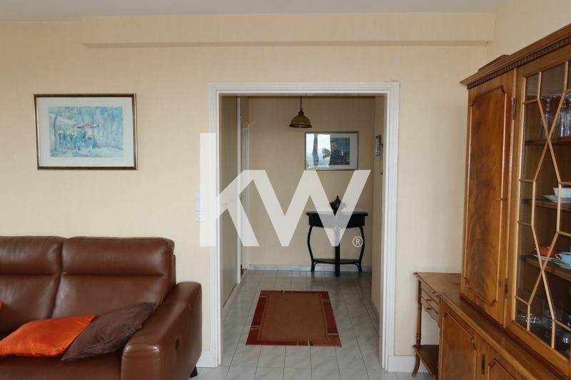 Appartement - 104 m² - 5 pièces