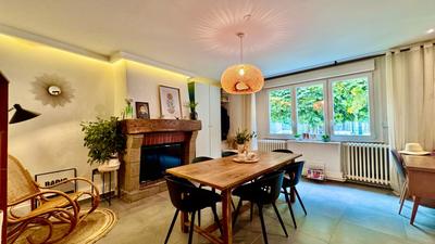 Appartement - 102 m² - 4 pièces