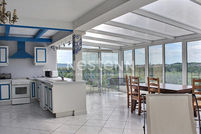 Maison - 140 m² - 6 pièces