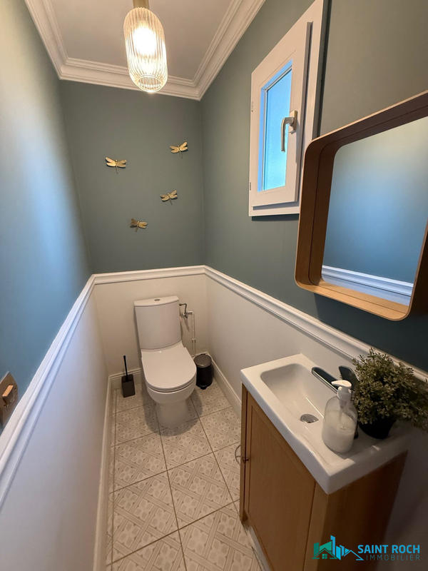 Maison - 177 m² - 7 pièces