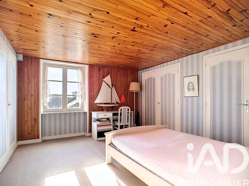 Maison - 162 m² - 8 pièces