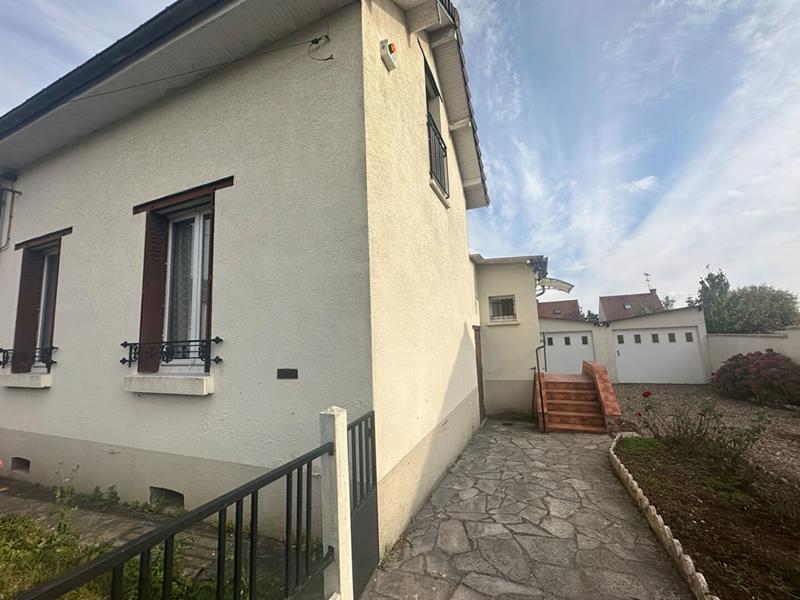 Maison - 70 m² - 5 pièces