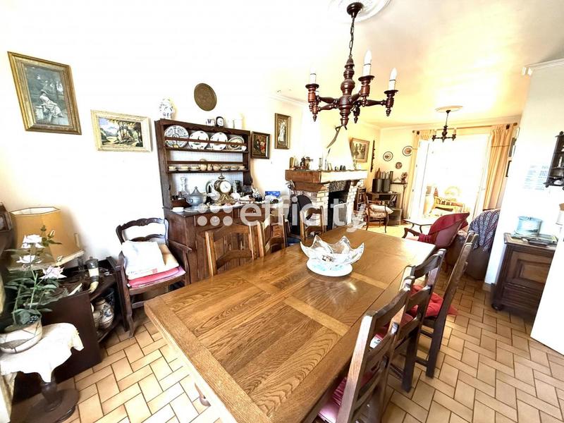Maison - 93 m² - 5 pièces