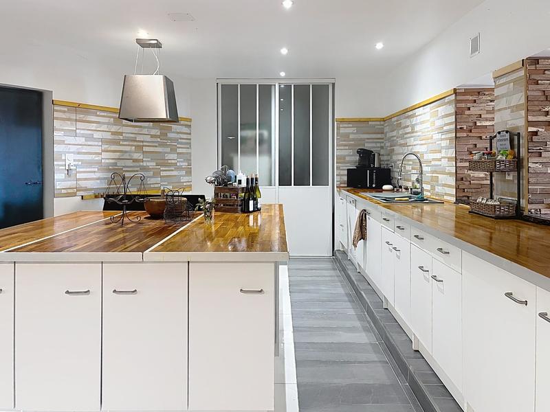 Maison - 174 m² - 5 pièces