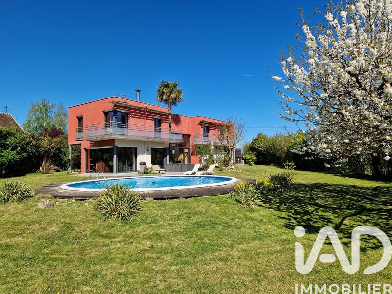 Maison de maîtres - 250 m² - 10 pièces