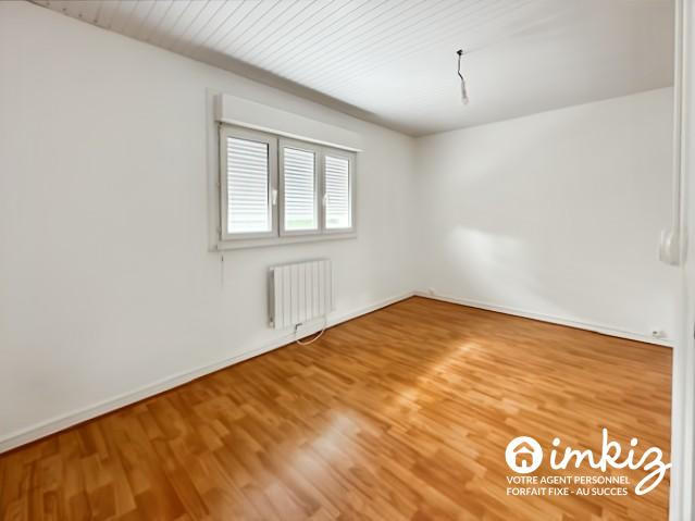 Maison - 93 m² - 5 pièces