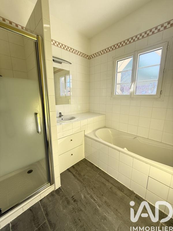 Maison - 180 m² - 6 pièces