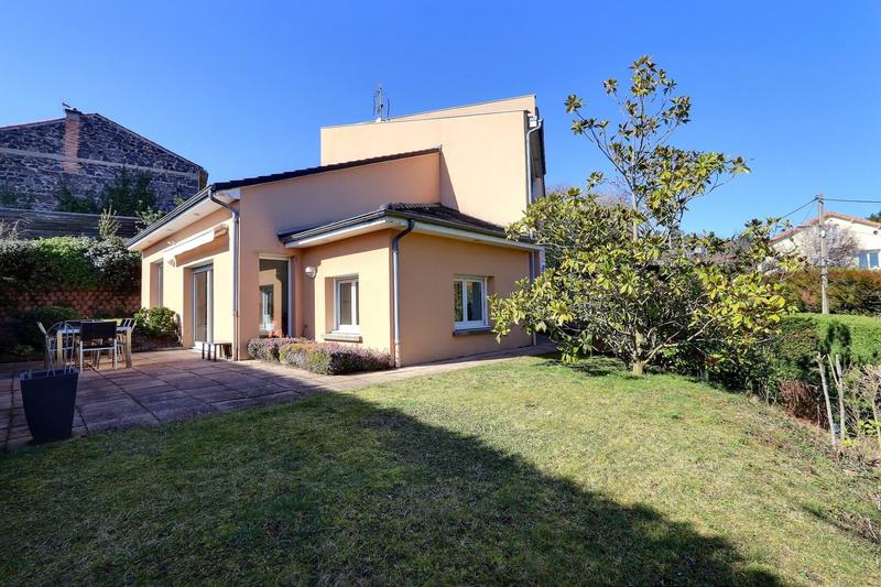 Villa - 160 m² - 6 pièces