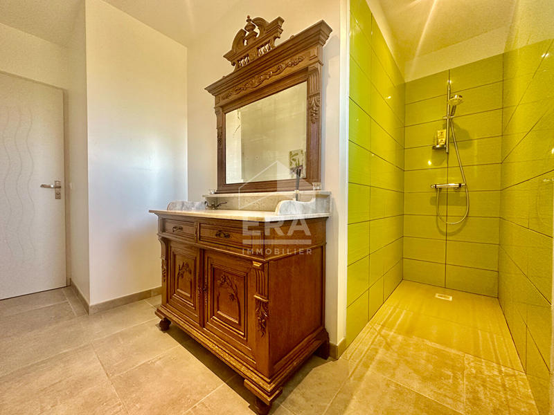 Maison - 97 m² - 4 pièces