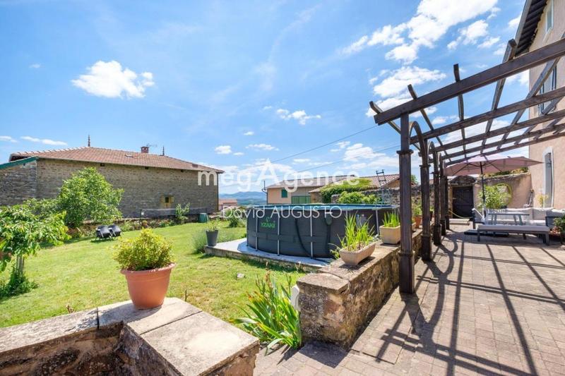 Corps de ferme - 230 m² - 7 pièces