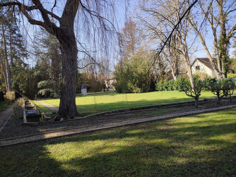 Propriété - 277 m² - 12 pièces