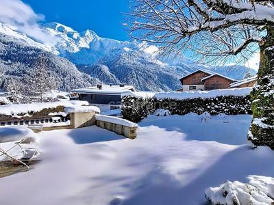 Châlet - 172 m² - 9 pièces