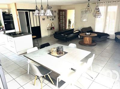 Maison - 106 m² - 4 pièces