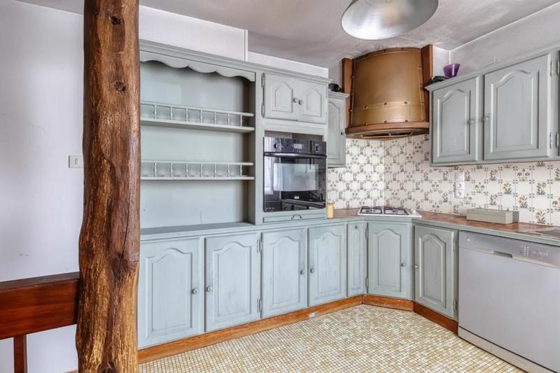 Maison - 238 m² - 11 pièces